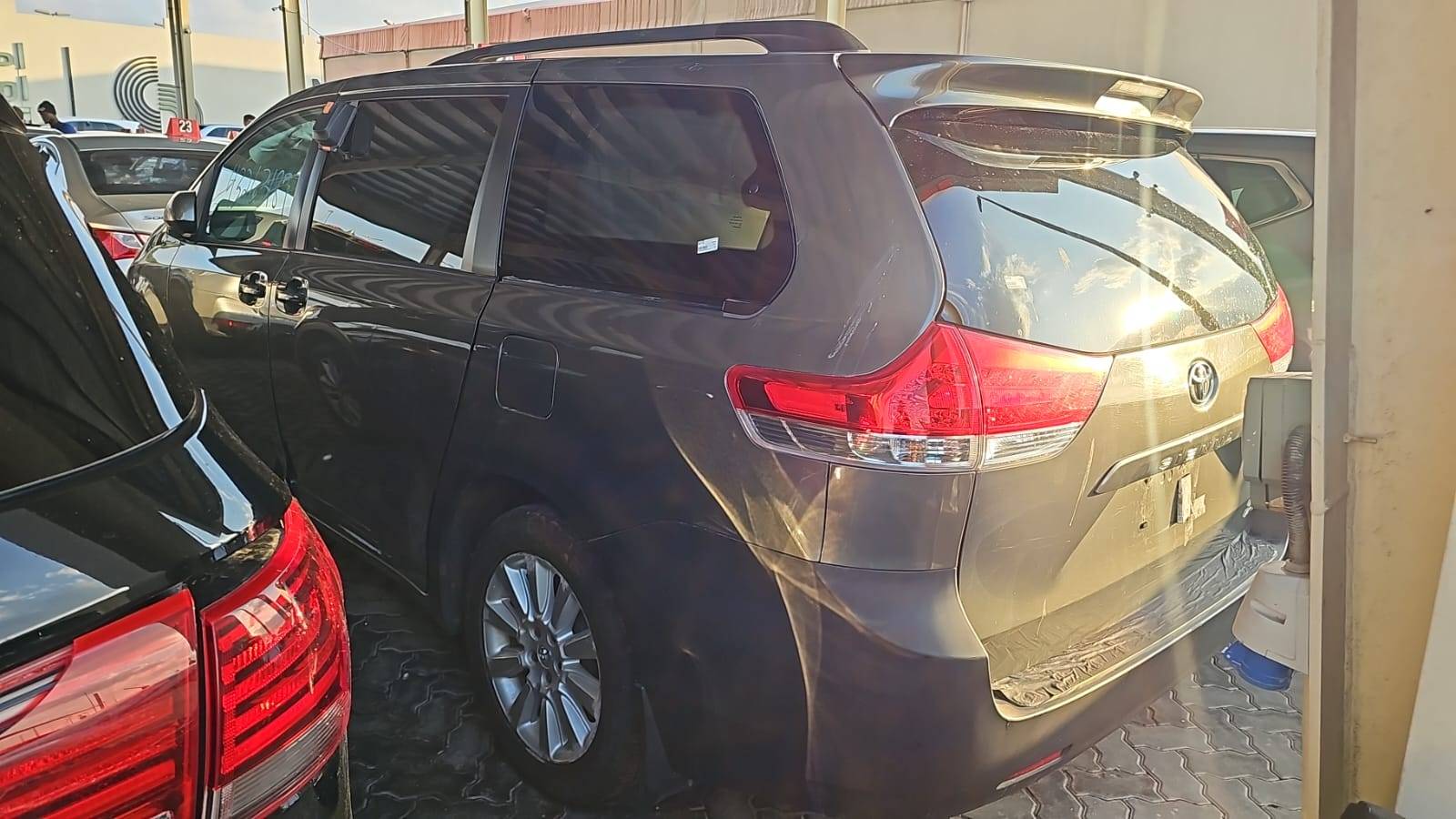 2011 TOYOTA SIENNA — 248697 Miles — Lot XBS016789 — Souq - Marhaba Auctions Used Cars - Image 10