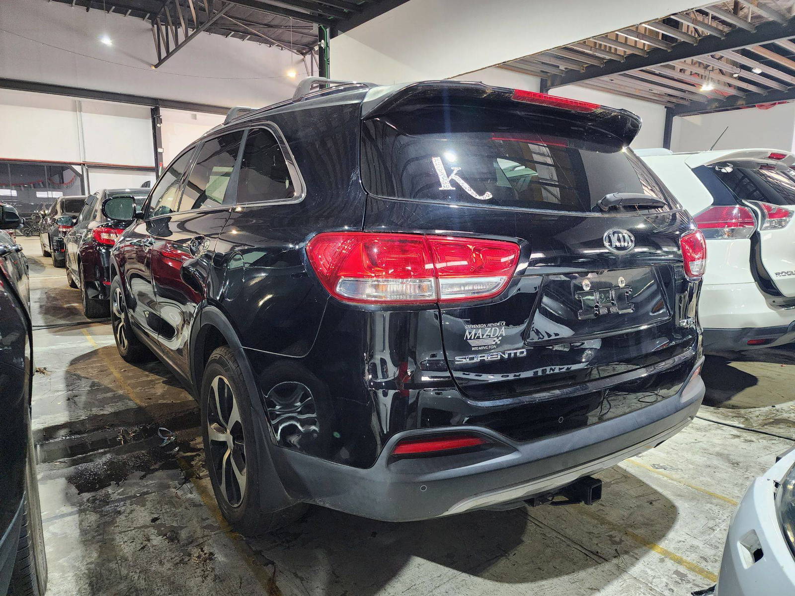2017 KIA SORENTO — 136966 Miles — Lot 302721 — Al Quoz - Marhaba Auctions Used Cars - Image 6