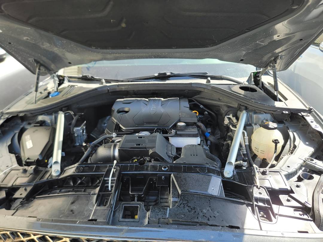 2022 GENESIS GV70 — 20985 Miles — Lot 073892 — Main - Marhaba Auctions Used Cars - Image 10