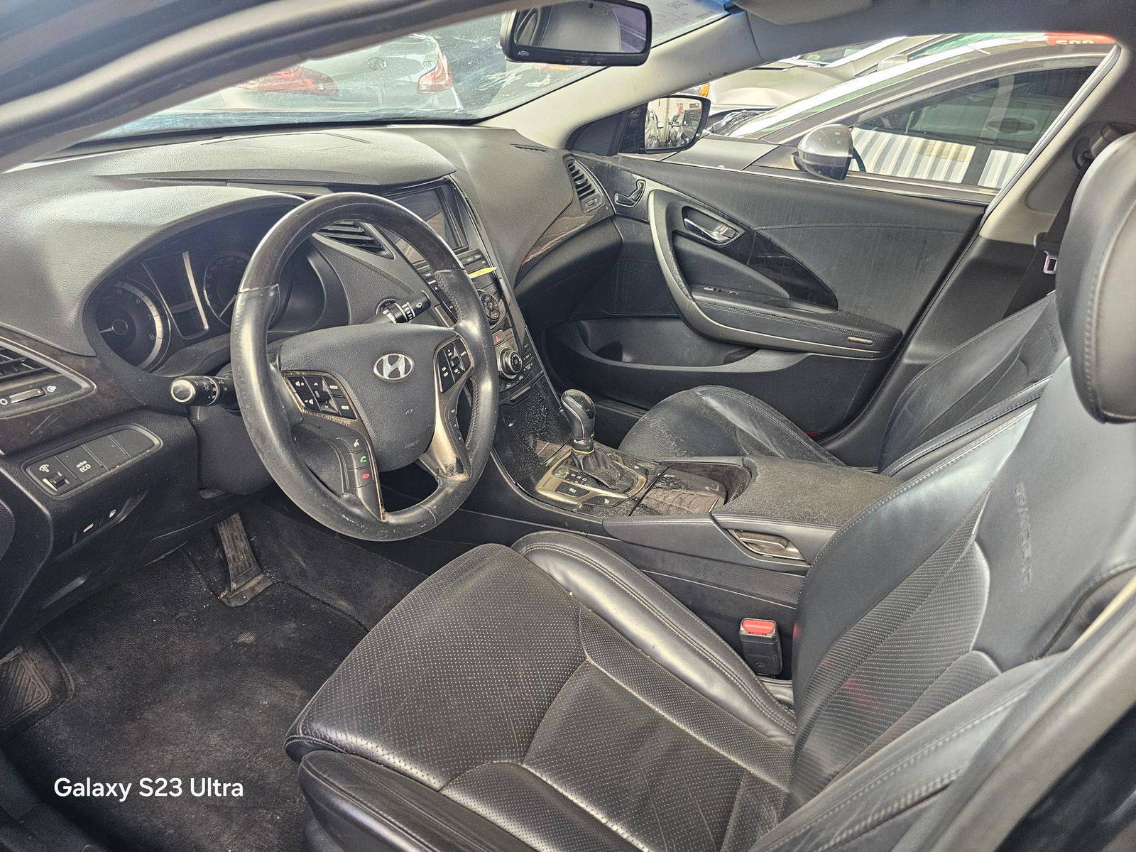 2011 HYUNDAI GRANDEUR — 267772 KM — Lot BBA063899 — Main - Marhaba Auctions Used Cars - Image 8