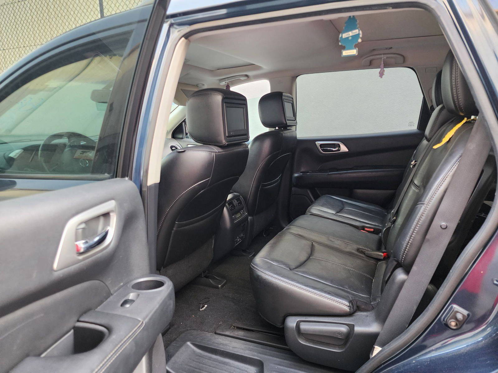 2014 NISSAN PATHFINDER — 161958 Miles — Lot 50075765 — Al Quoz - Marhaba Auctions Used Cars - Image 7