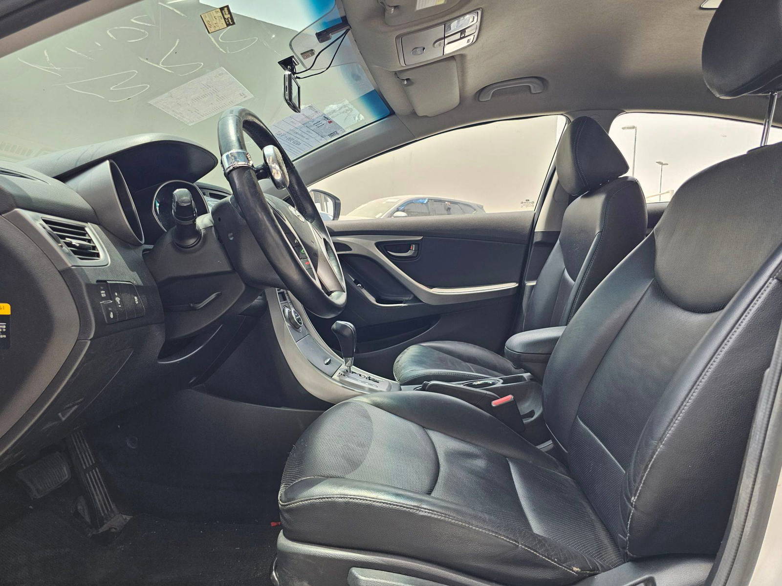2013 HYUNDAI AVANTE — 182036 KM — Lot DU717145 — Souq - Marhaba Auctions Used Cars - Image 8