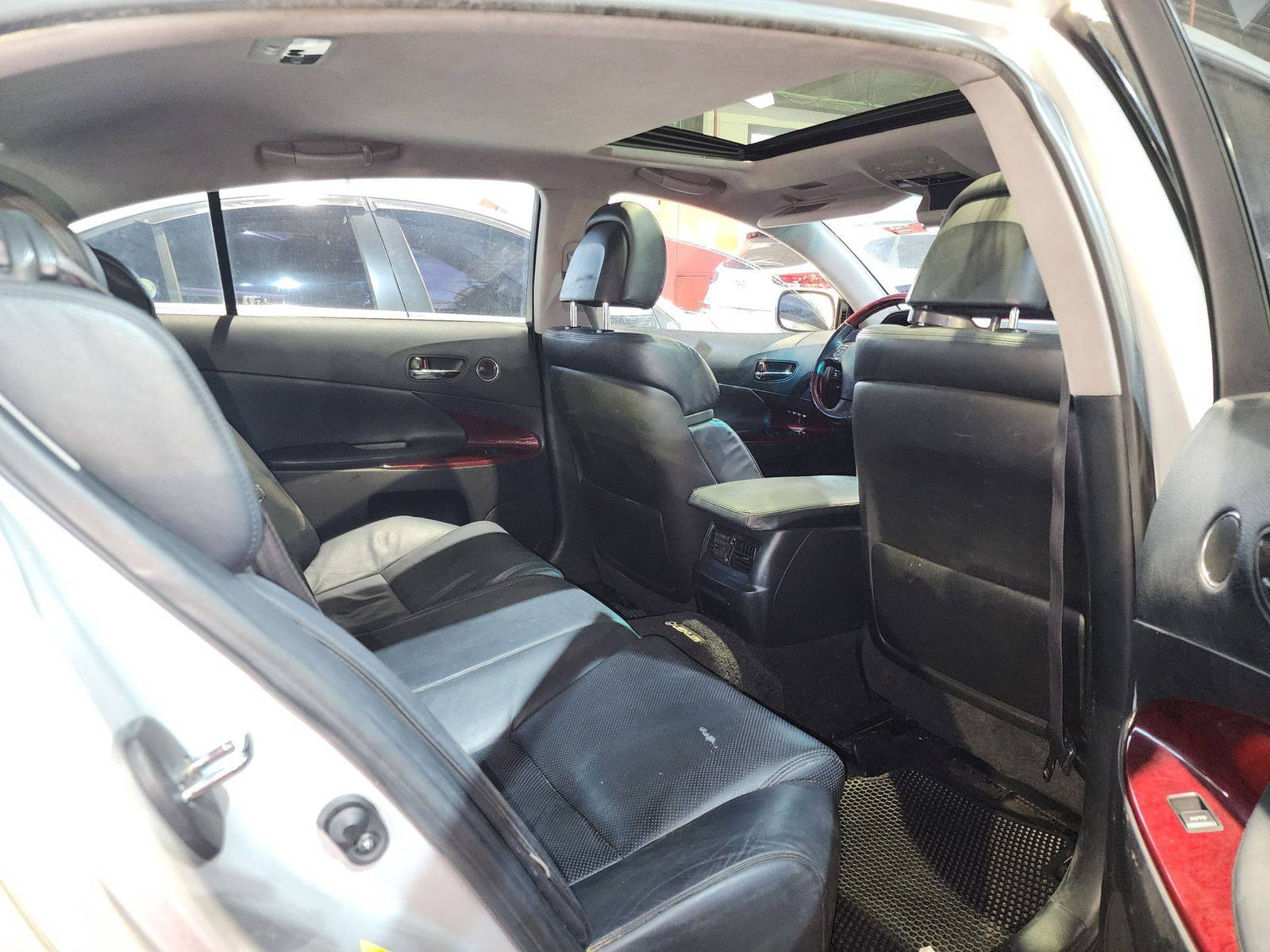 2007 LEXUS GS 430 — 223140 KM — Lot 016355 — Ind. 12 - Marhaba Auctions Used Cars - Image 7