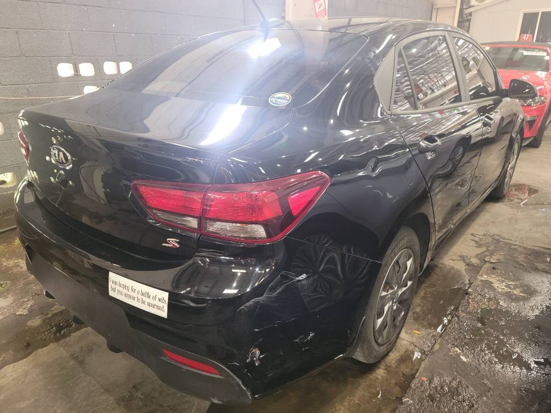 2020 KIA RIO — 98647 Miles — Lot E285006 - Marhaba Auctions Used Cars - Image 3
