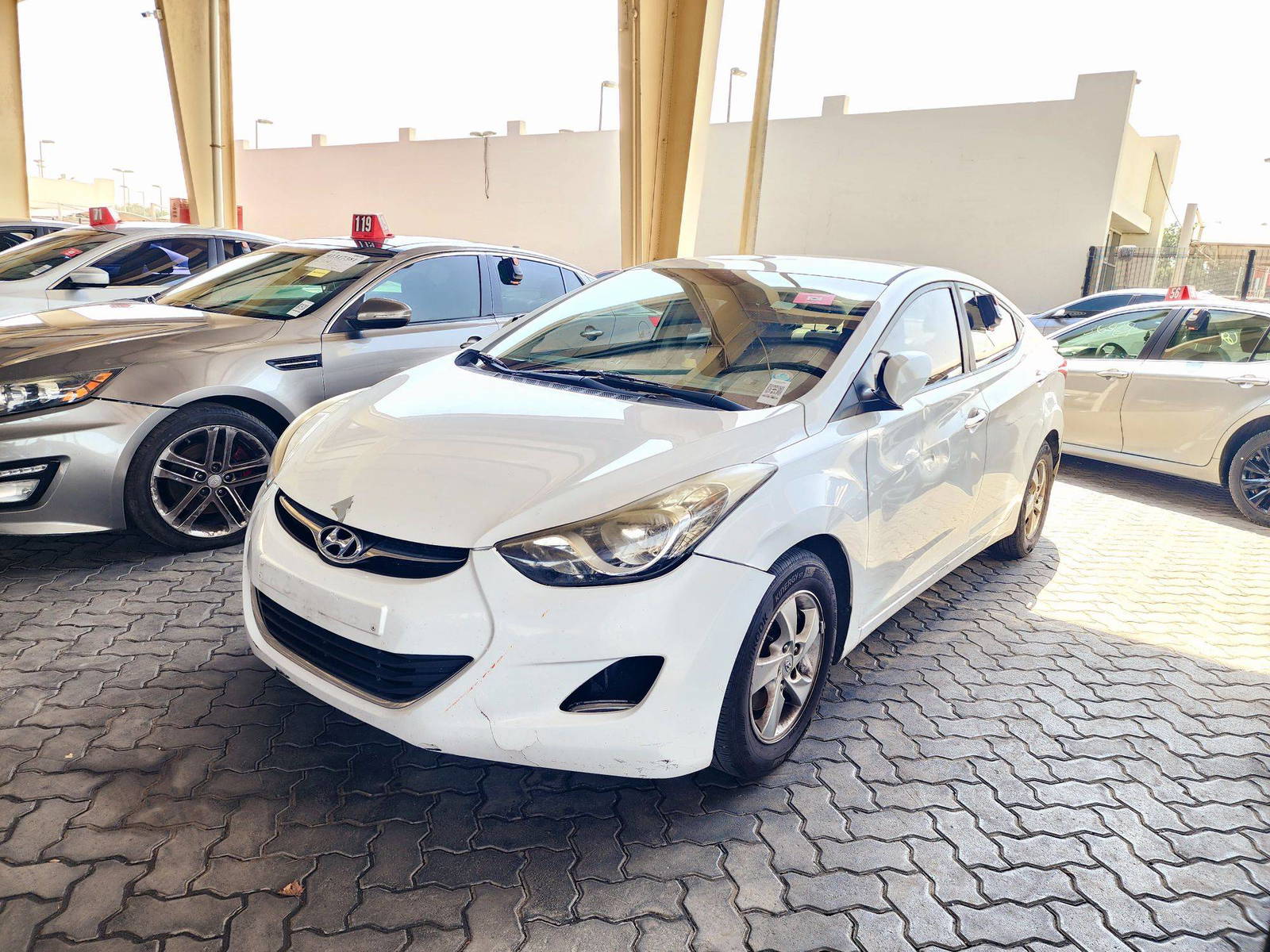 HYUNDAI AVANTE 2012 - Marhaba Auction Used Cars - Image 5