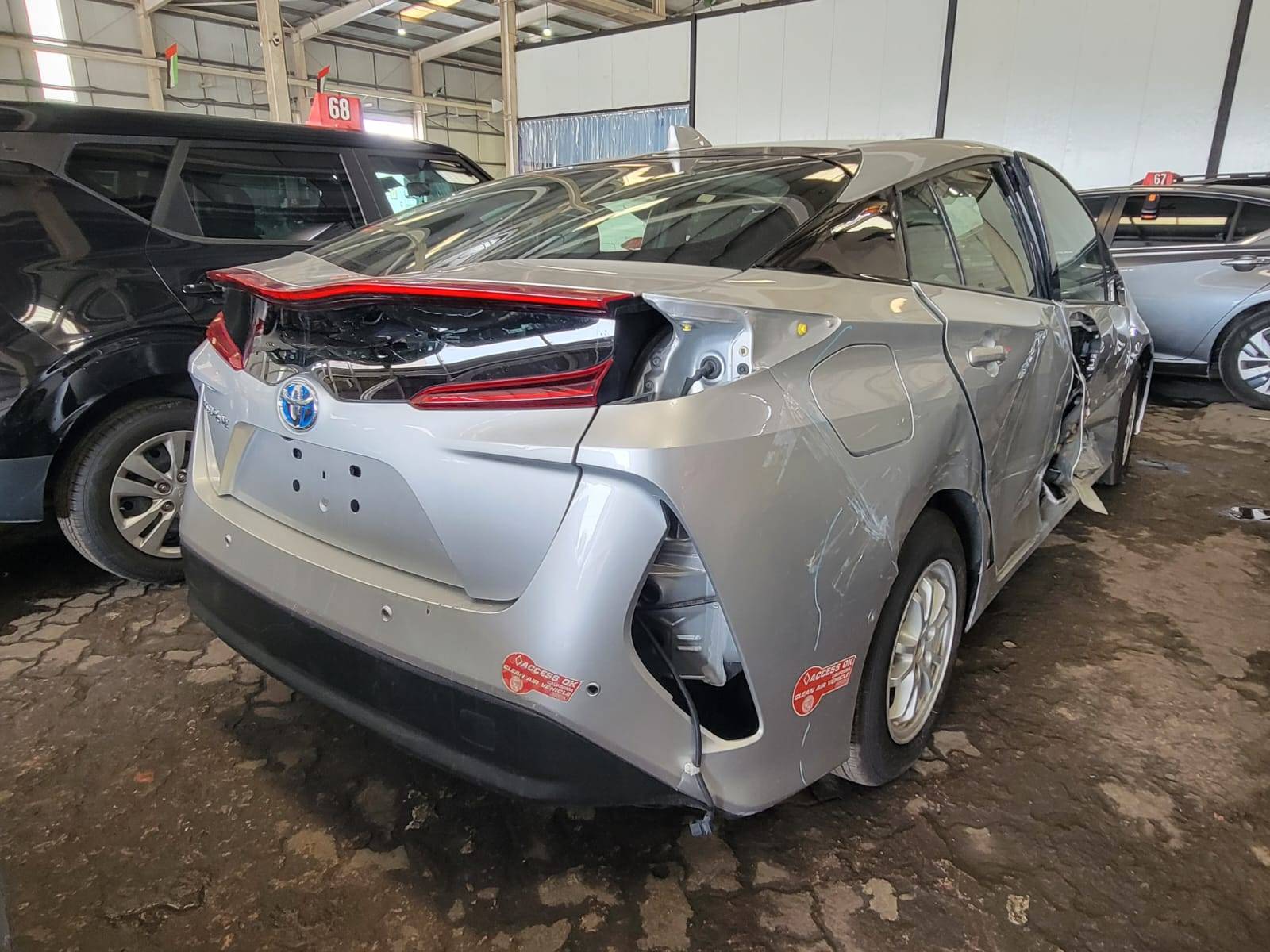 2017 TOYOTA PRIUS — 20120 Miles — Lot 3040600 — Main - Marhaba Auctions Used Cars - Image 5