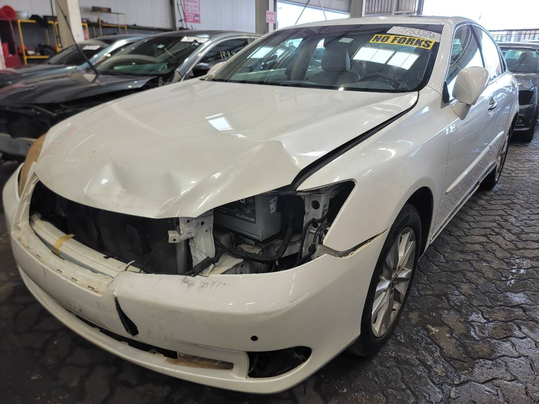 2011 LEXUS ES 350 — 114631 Miles — Lot XB2468886 - Marhaba Auctions Used Cars - Image 7