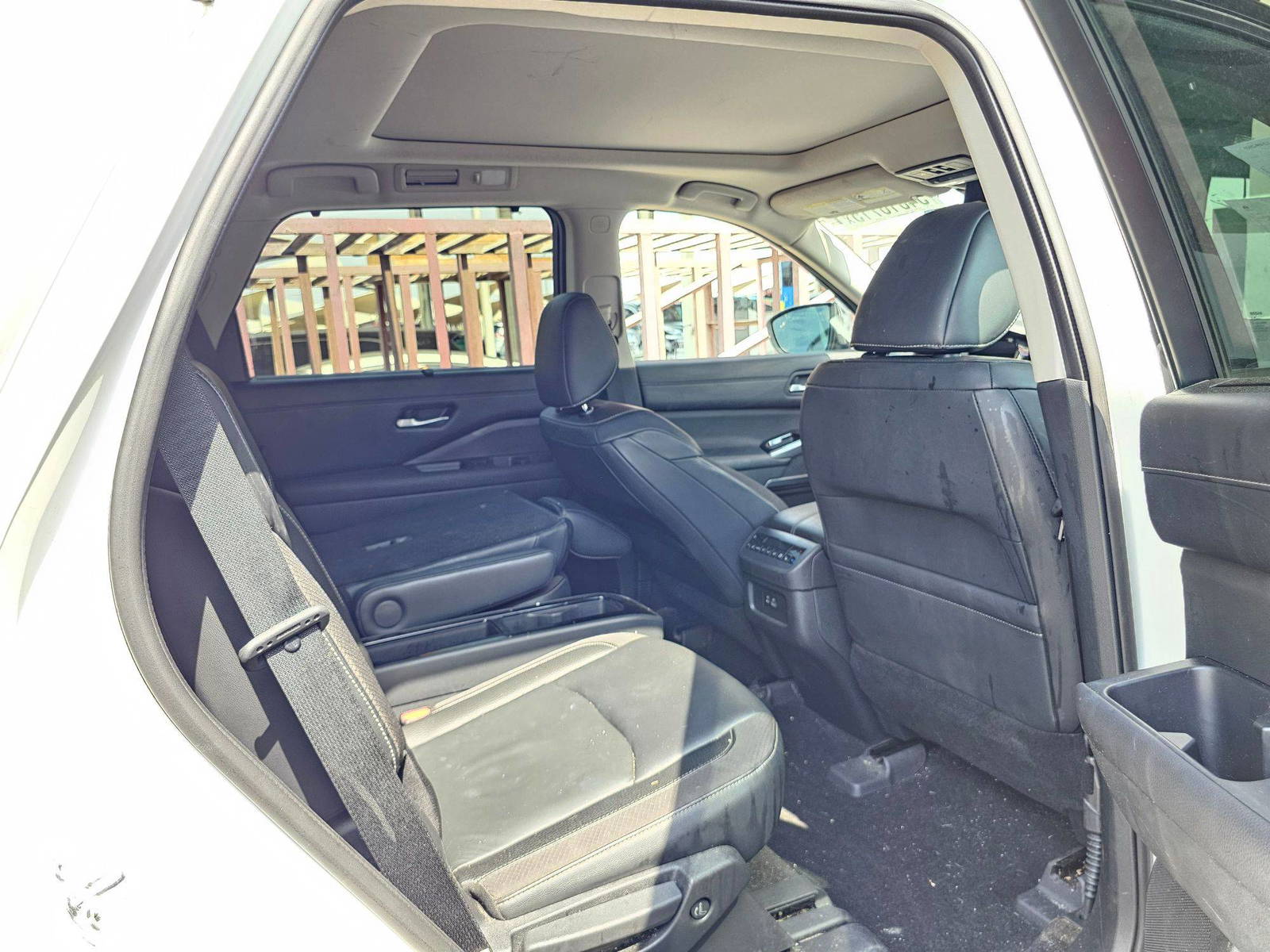 2022 NISSAN PATHFINDER — 58359 Miles — Lot NC271686 — Souq - Marhaba Auctions Used Cars - Image 6