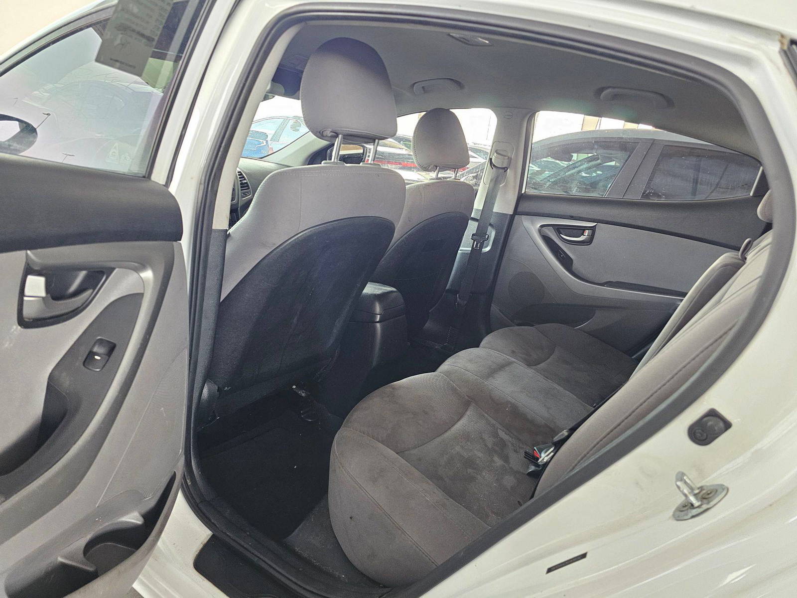 2016 HYUNDAI ELANTRA — 201663 Miles — Lot 2704188 — Souq - Marhaba Auctions Used Cars - Image 6