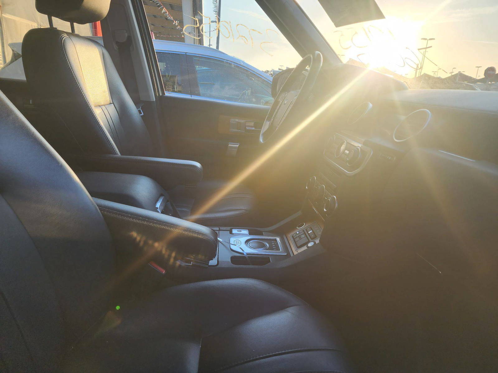 2015 LAND ROVER LR4 HSE — 145959 Miles — Lot 37210155 - Marhaba Auctions Used Cars - Image 8