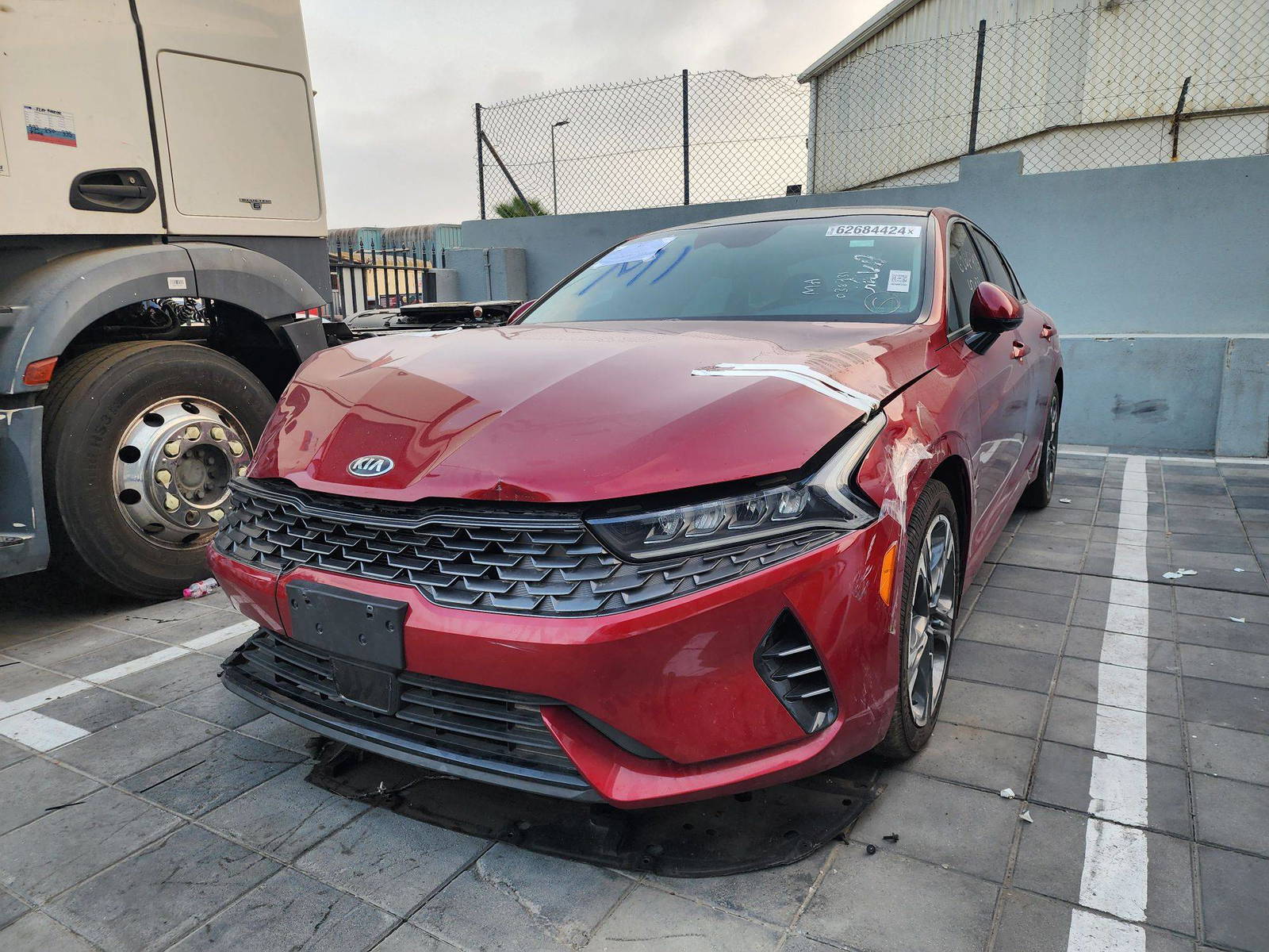 2021 KIA K5 — 47877 Miles — Lot 62684424 — Al Quoz - Marhaba Auctions Used Cars - Image 3