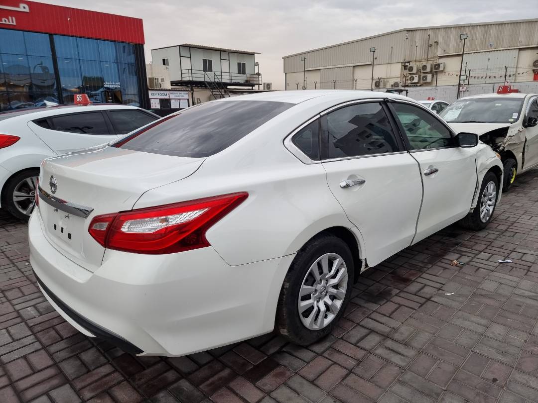 2016 NISSAN ALTIMA — 142541 Miles — Lot 215487 — Ind. 12 - Marhaba Auctions Used Cars - Image 4