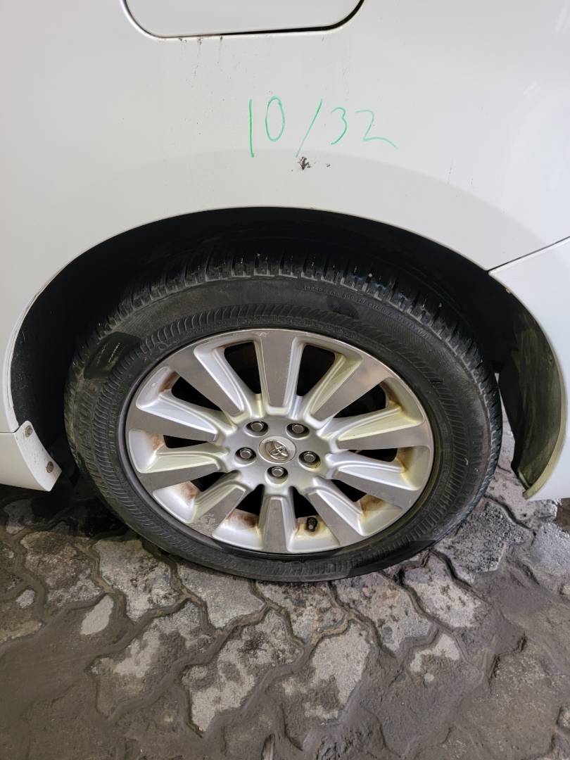 2012 TOYOTA SIENNA — 202929 Miles — Lot 3DCXCS034971 — Main - Marhaba Auctions Used Cars - Image 9
