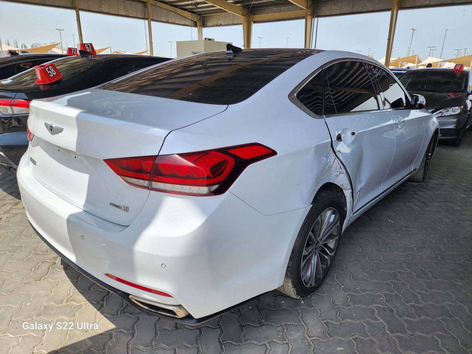 2015 HYUNDAI GENESIS — 101797 Miles — Lot 017238 - Marhaba Auctions Used Cars - Image 4