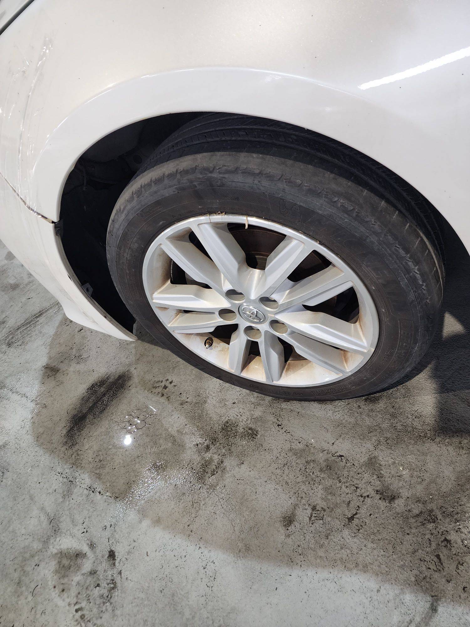 2014 TOYOTA AVALON — 174490 Miles — Lot 43091837 — Ind. 12 - Marhaba Auctions Used Cars - Image 11
