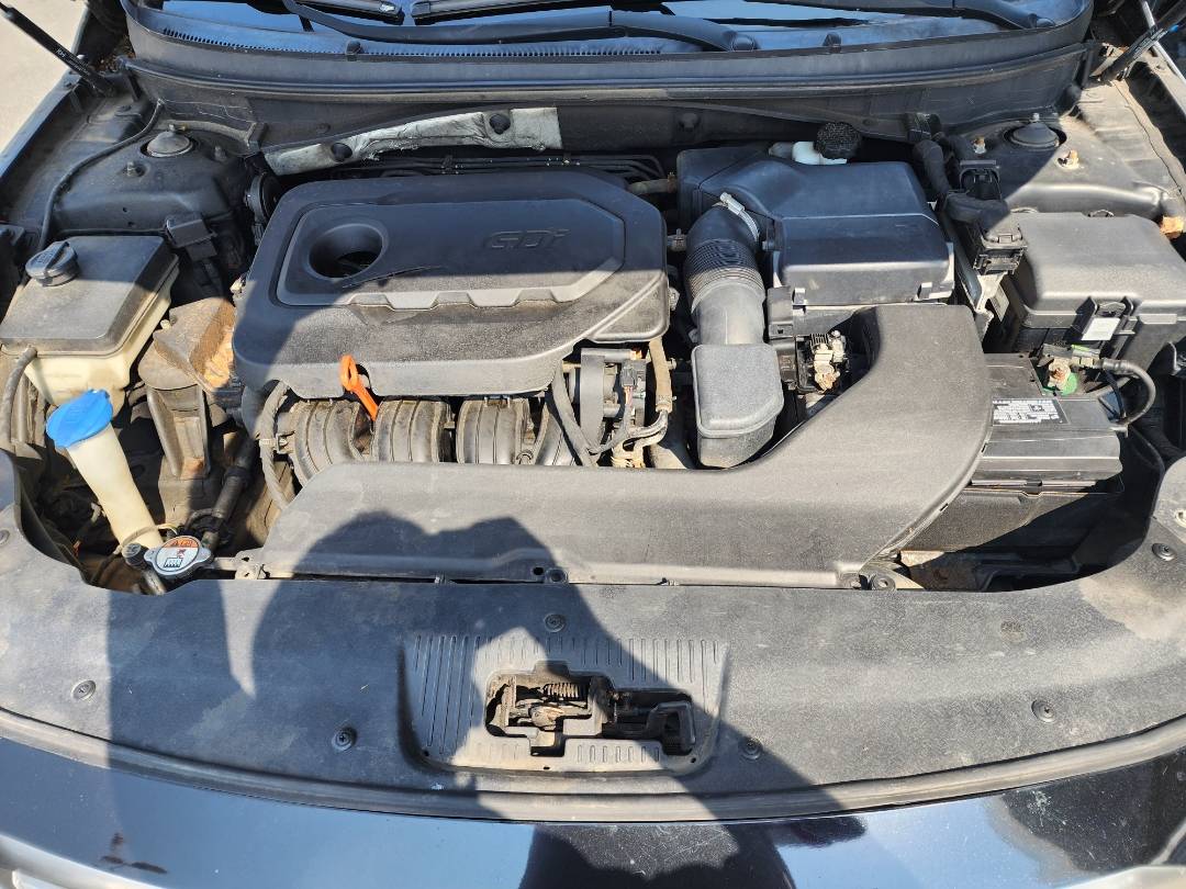 2015 HYUNDAI SONATA — 144122 Miles — Lot 60693434 — Souq - Marhaba Auctions Used Cars - Image 9