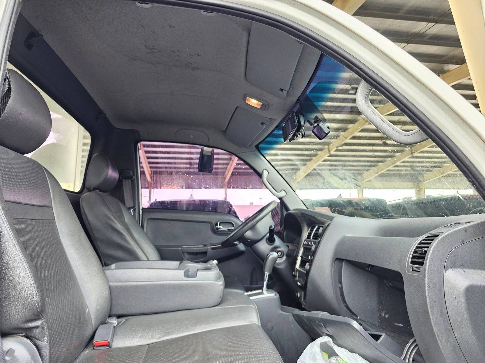 2018 KIA BONGO 3 — 223854 KM — Lot BJK234612 — Souq - Marhaba Auctions Used Cars - Image 8
