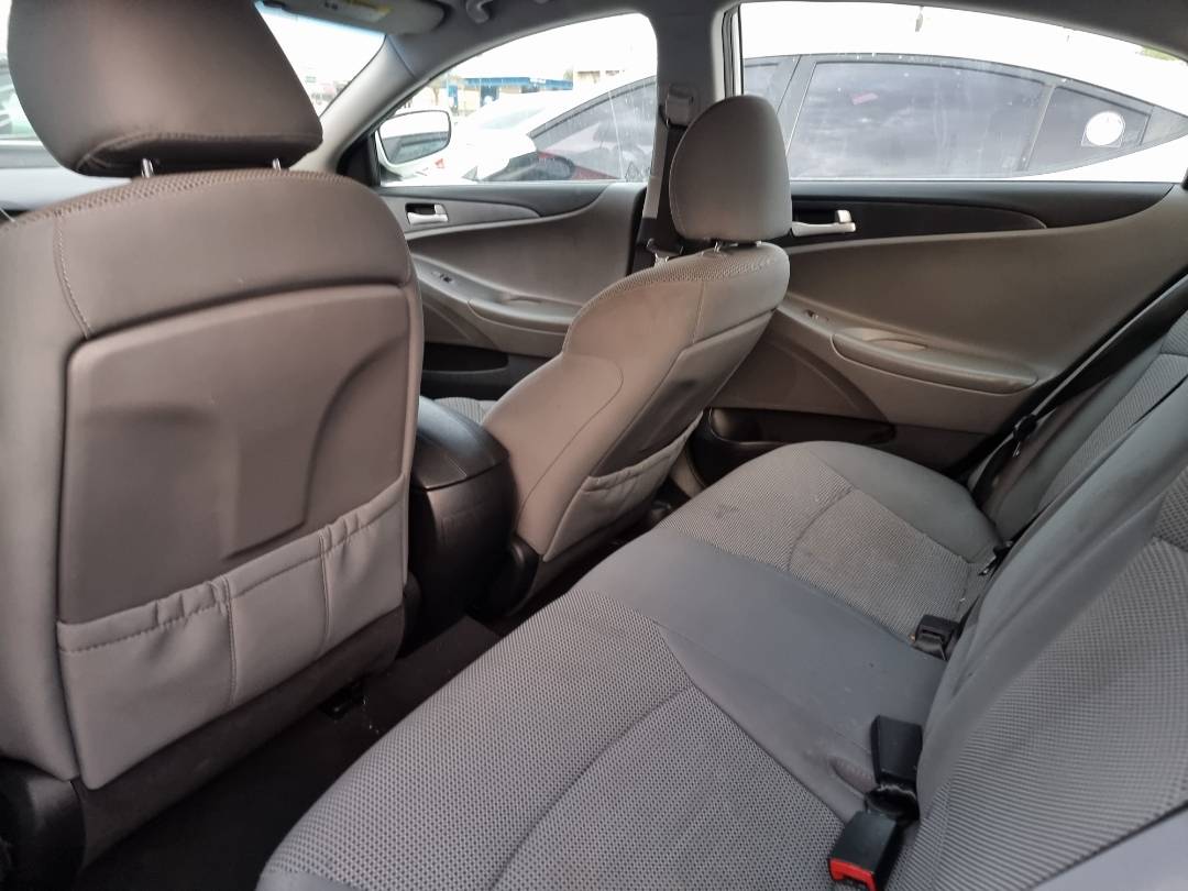 2014 HYUNDAI SONATA — 178849 Miles — Lot 864820 — Ind. 12 - Marhaba Auctions Used Cars - Image 6