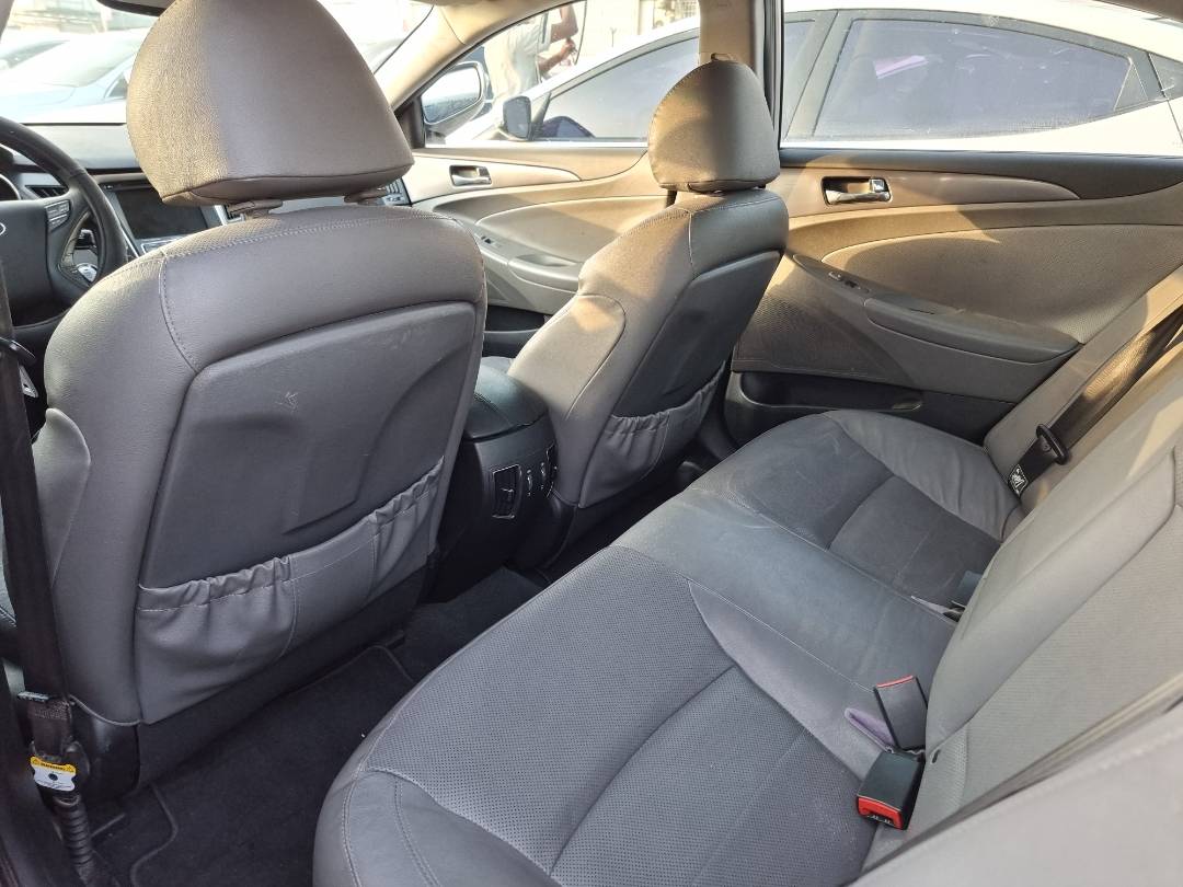 HYUNDAI SONATA 2011 - Marhaba Auction Used Cars - Image 6