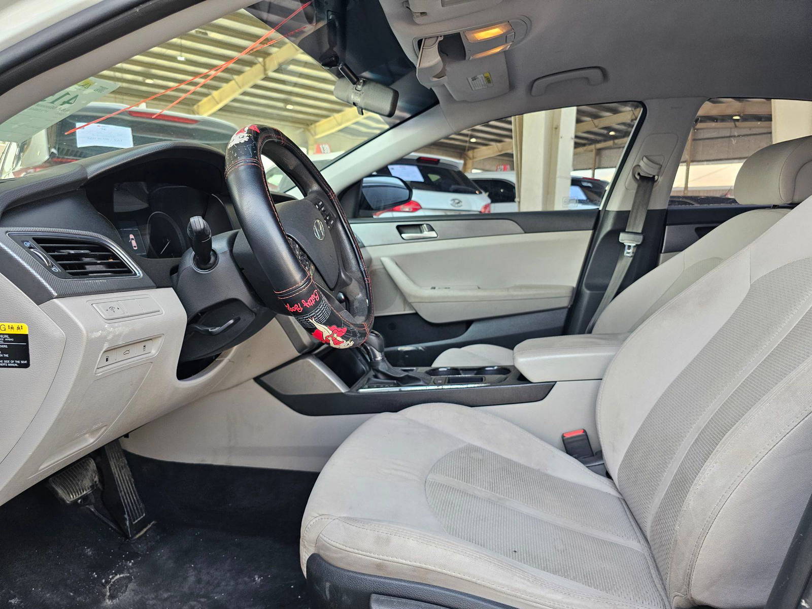 2015 HYUNDAI SONATA — 174300 Miles — Lot FH026126 — Main - Marhaba Auctions Used Cars - Image 8