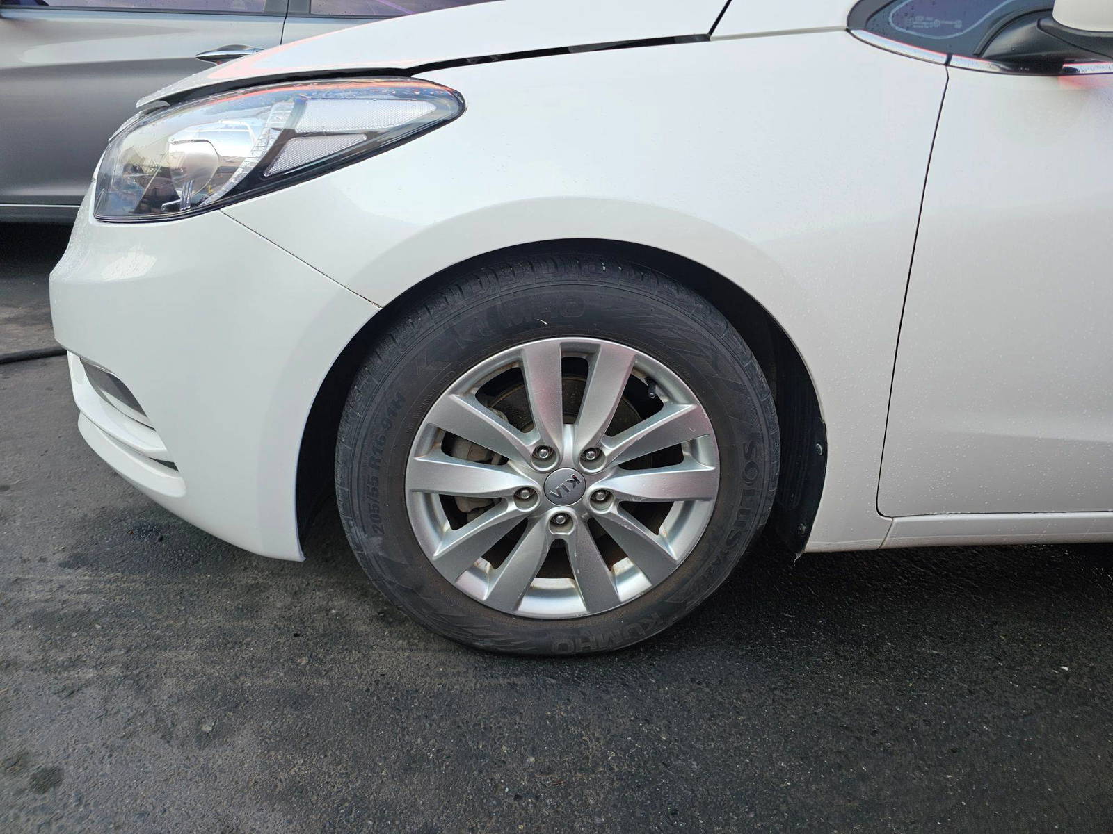 2014 KIA K3 — 136382 KM — Lot 201411 — Souq - Marhaba Auctions Used Cars - Image 9