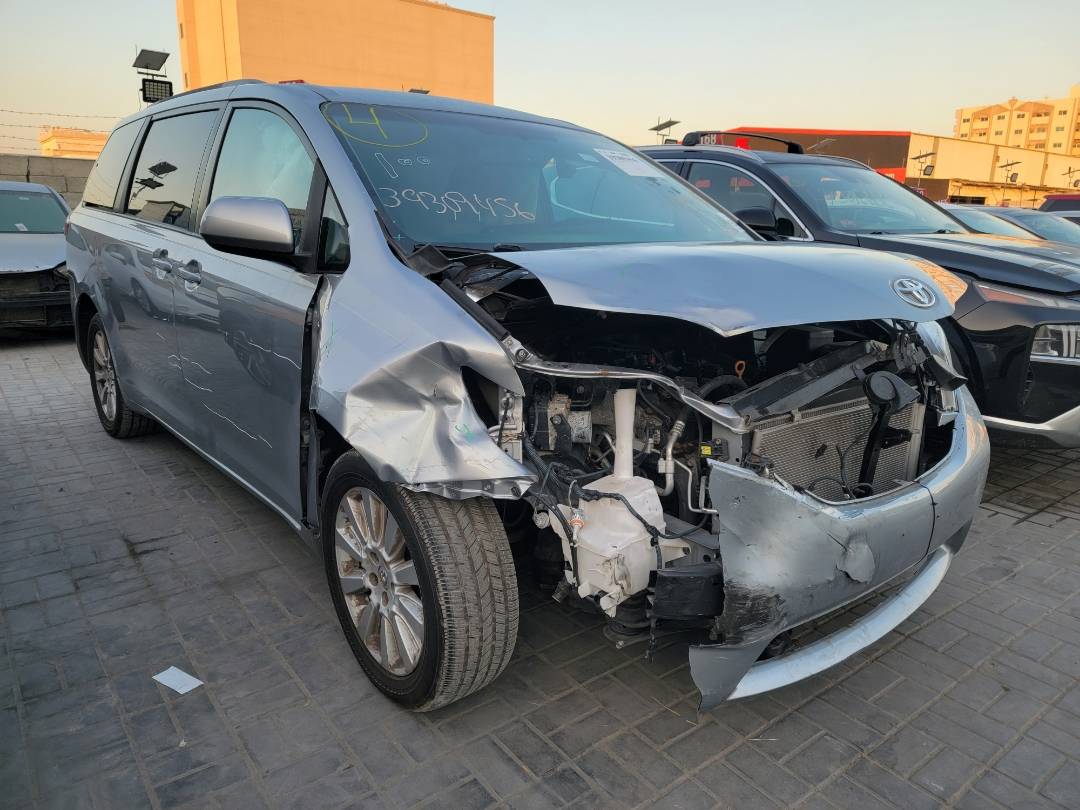2017 TOYOTA SIENNA — 87143 Miles — Lot 182185 — Main - Marhaba Auctions Used Cars - Image 4