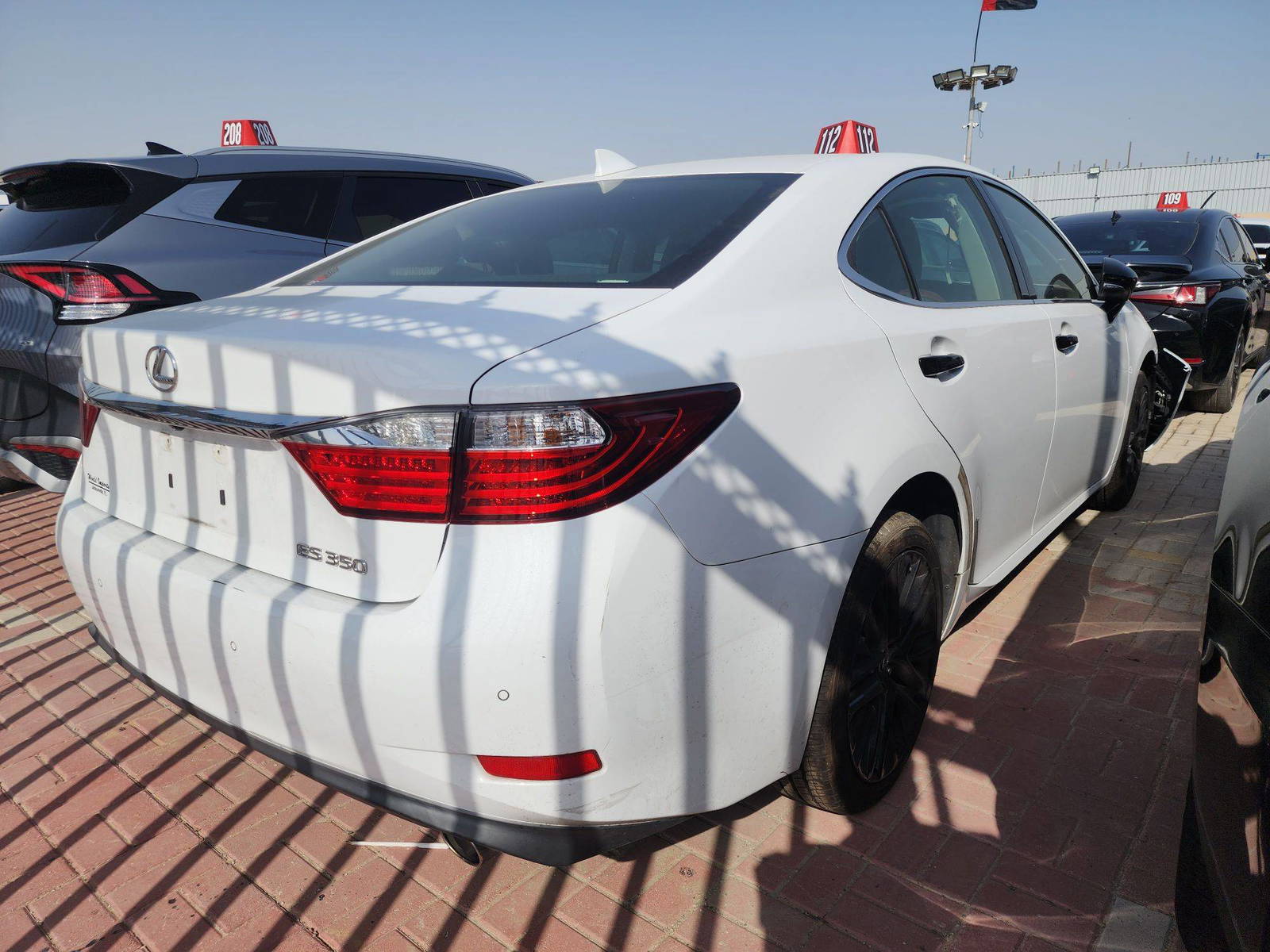LEXUS ES 350 2015 - Marhaba Auction Used Cars - Image 3