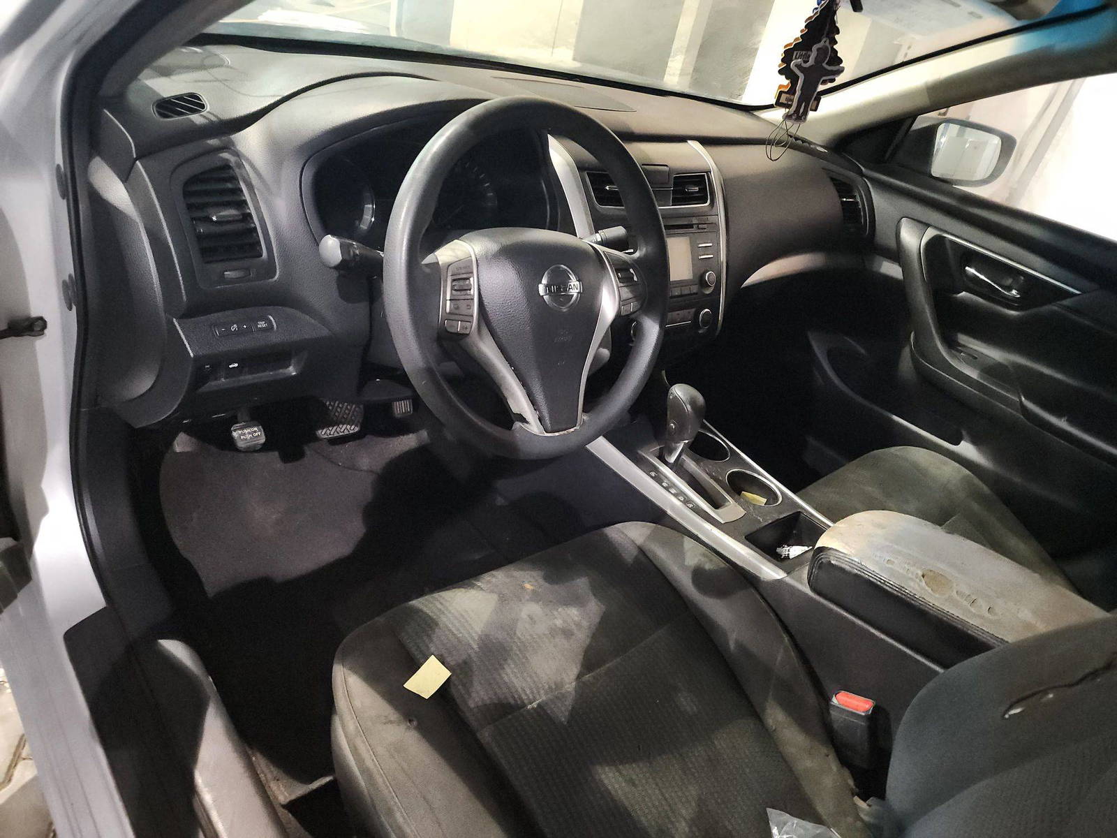 2015 NISSAN ALTIMA — 166558 Miles — Lot 37545974 - Marhaba Auctions Used Cars - Image 4