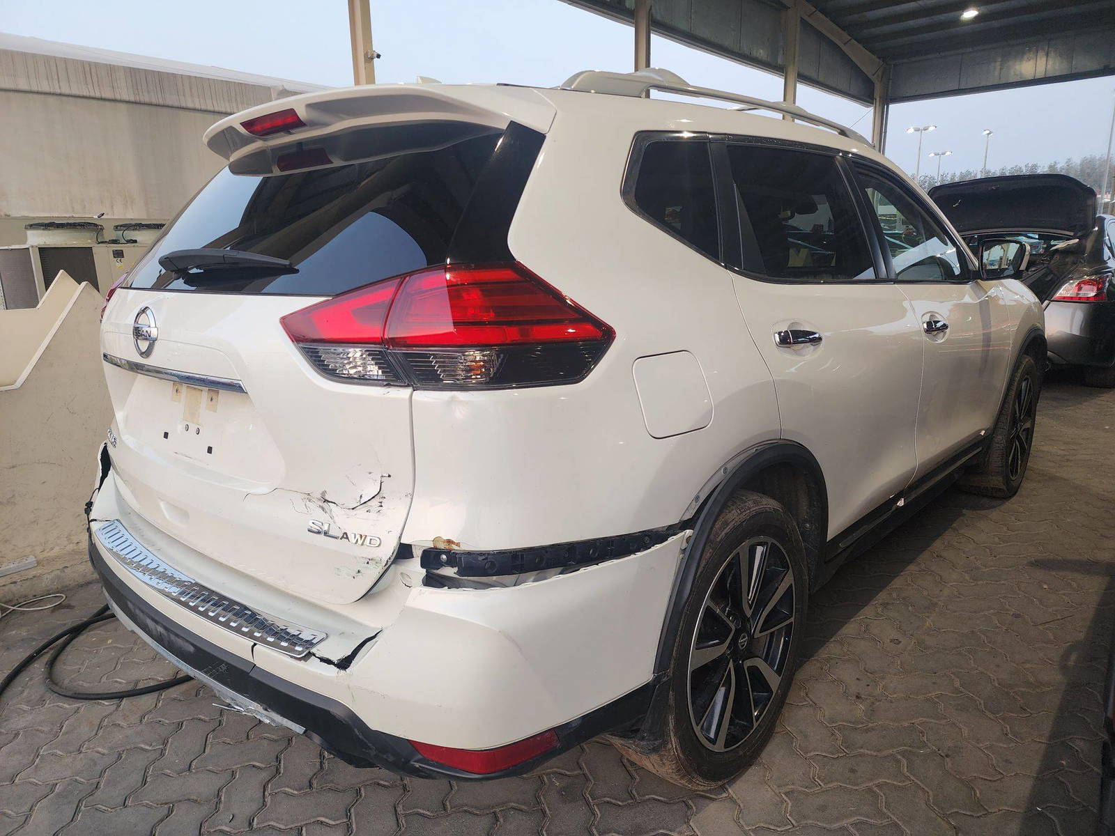 2018 NISSAN ROGUE — 75364 Miles — Lot 39793054 — Souq - Marhaba Auctions Used Cars - Image 4