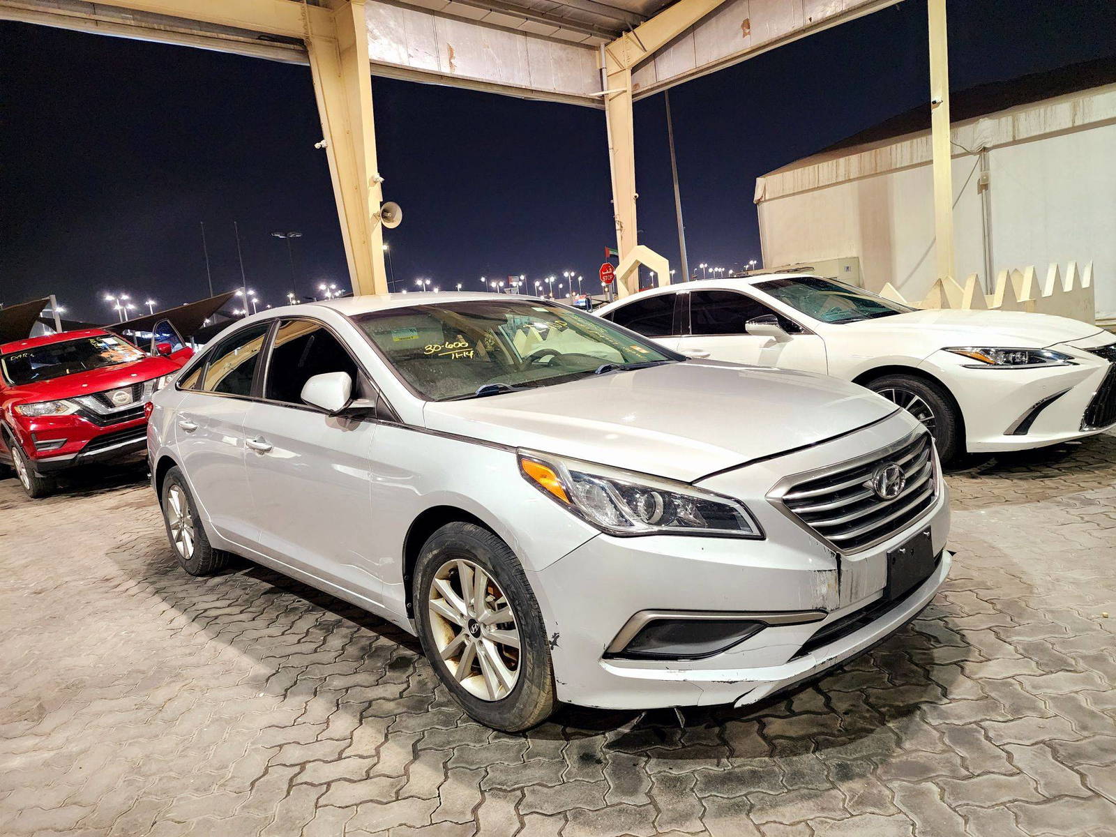2017 HYUNDAI SONATA — 151525 Miles — Lot 1257252 — Souq - Marhaba Auctions Used Cars - Image 4