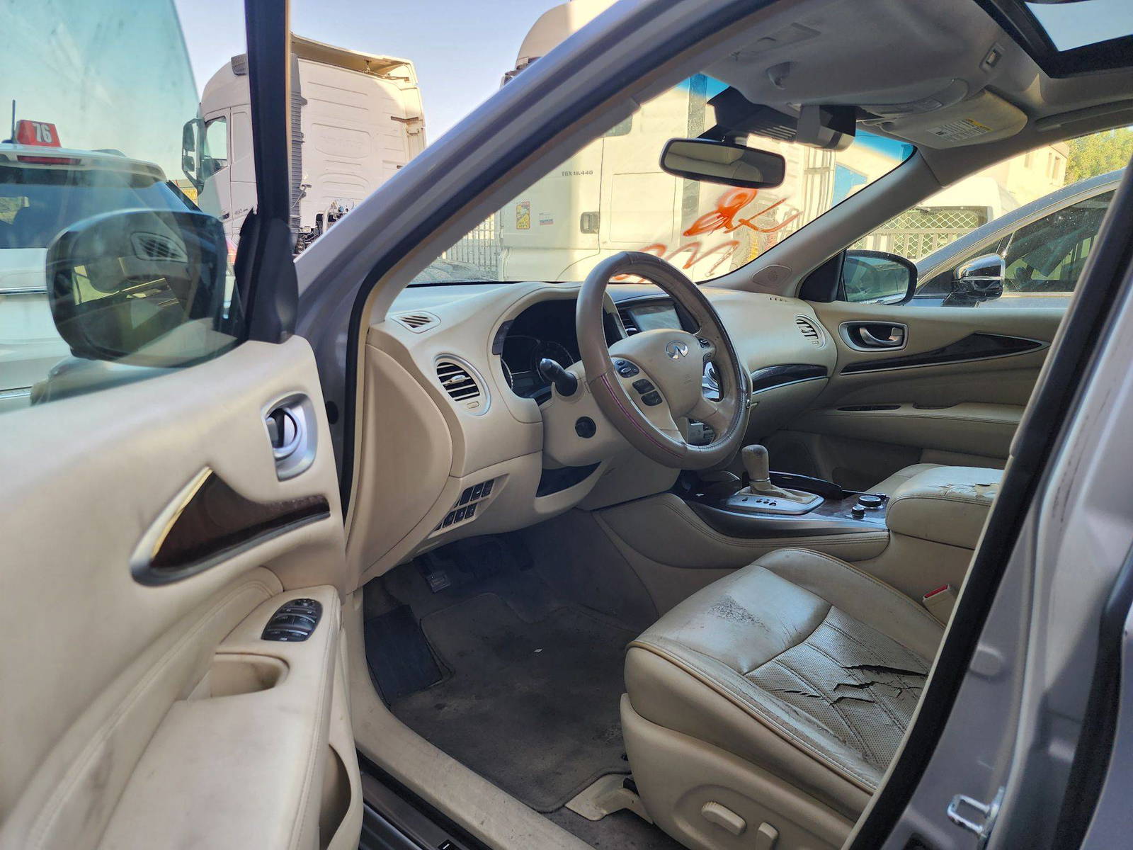 2014 INFINITI QX60 — 137592 Miles — Lot 1605435 — Main - Marhaba Auctions Used Cars - Image 9