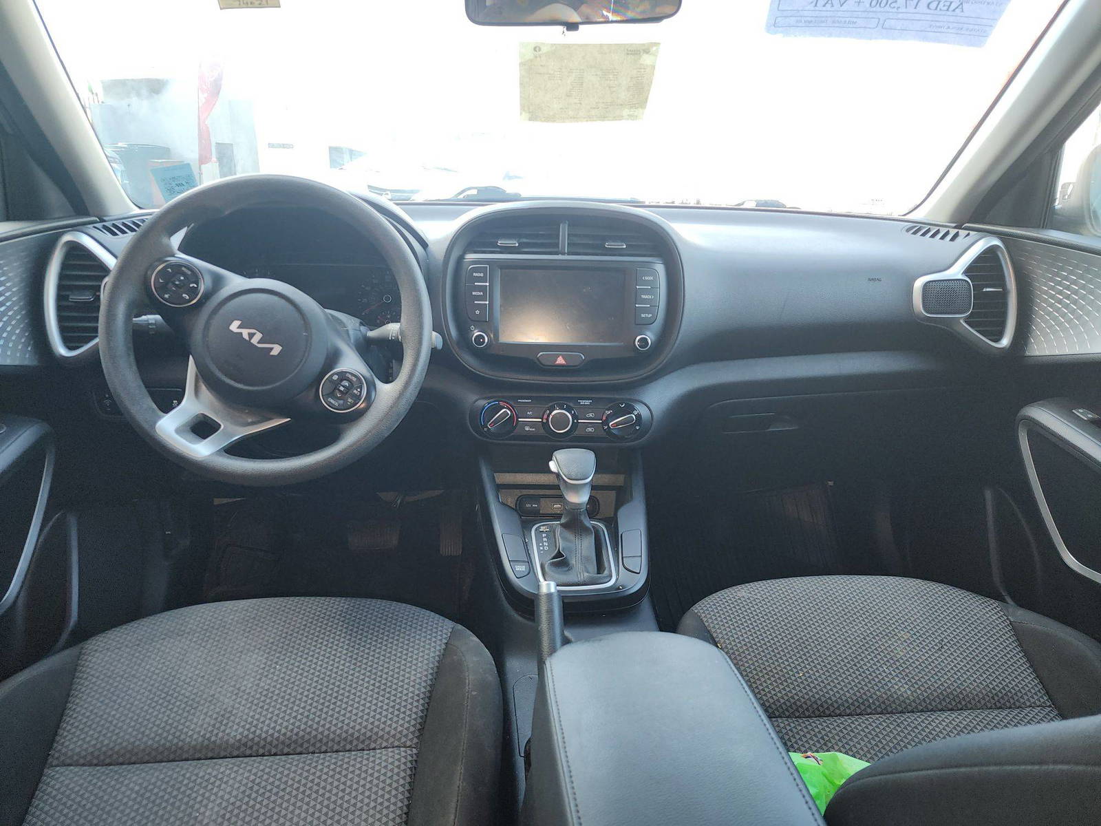 2022 KIA SOUL — 74021 Miles — Lot 5N7179345 — Souq - Marhaba Auctions Used Cars - Image 8