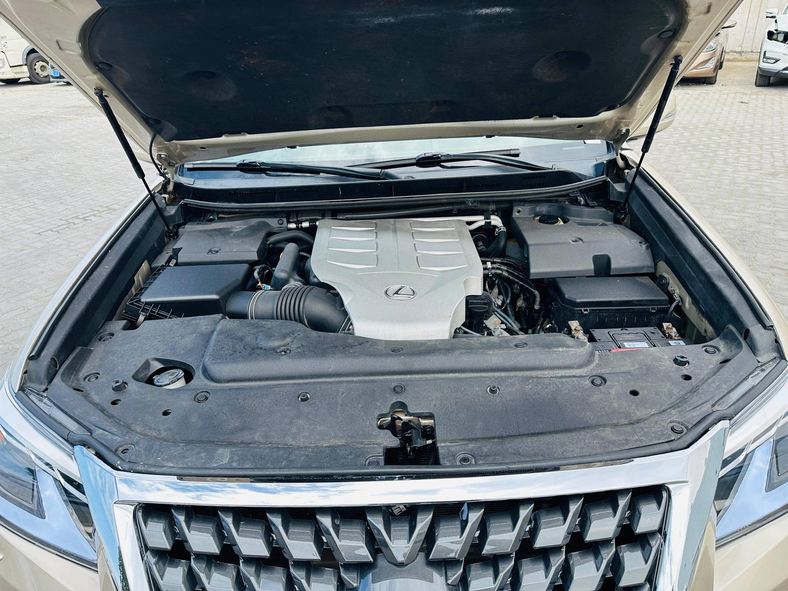 2010 LEXUS GX 460 — 175644 Miles — Lot 75453234 — Ind. 12 - Marhaba Auctions Used Cars - Image 21