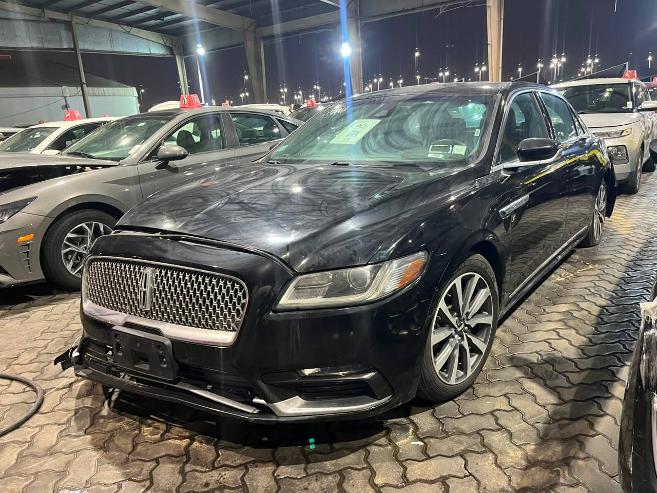 Lincoln Continental 2020 view 2
