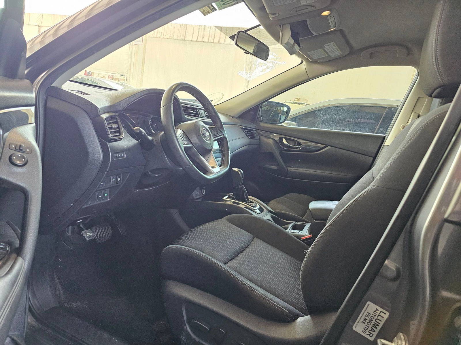 2018 NISSAN ROGUE — 132614 Miles — Lot 7JP607145 — Souq - Marhaba Auctions Used Cars - Image 8