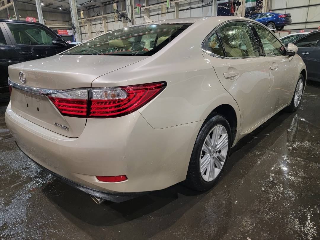 2013 LEXUS ES 350 — 115465 Miles — Lot 85800204 — Main - Marhaba Auctions Used Cars - Image 4