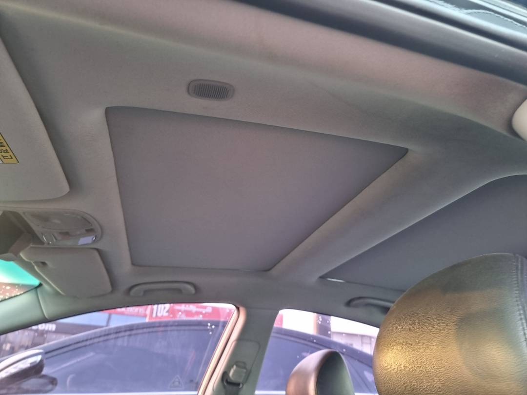 HYUNDAI SONATA 2010 - Marhaba Auction Used Cars - Image 9