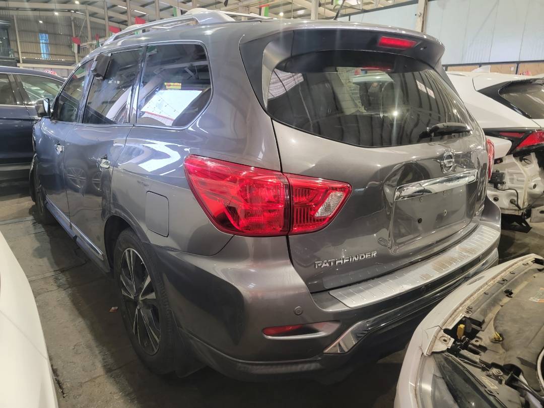 2018 NISSAN PATHFINDER — 158463 Miles — Lot C631942 — Main - Marhaba Auctions Used Cars - Image 3