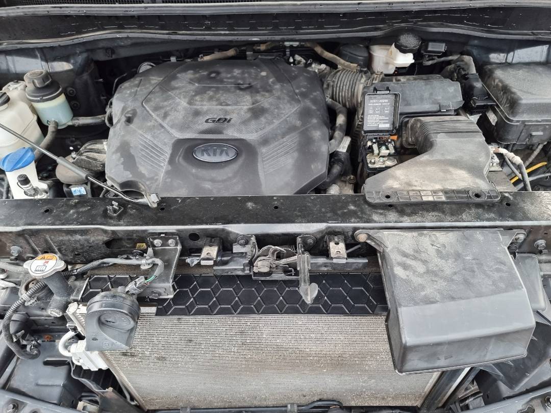 2019 KIA SEDONA — 89059 Miles — Lot 215487 — Souq - Marhaba Auctions Used Cars - Image 11