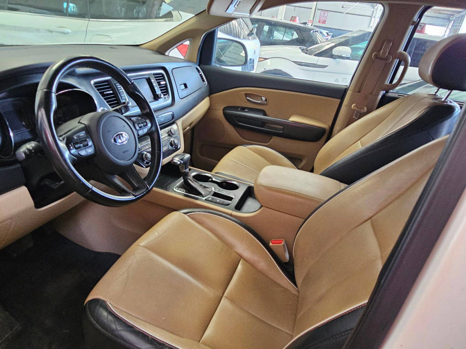 KIA SEDONA 2019 - Marhaba Auction Used Cars - Image 8