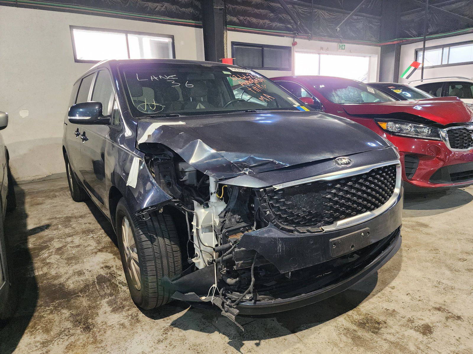 2017 KIA SEDONA — 153505 Miles — Lot 214587 — UMM RAMOOL - Marhaba Auctions Used Cars - Image 4