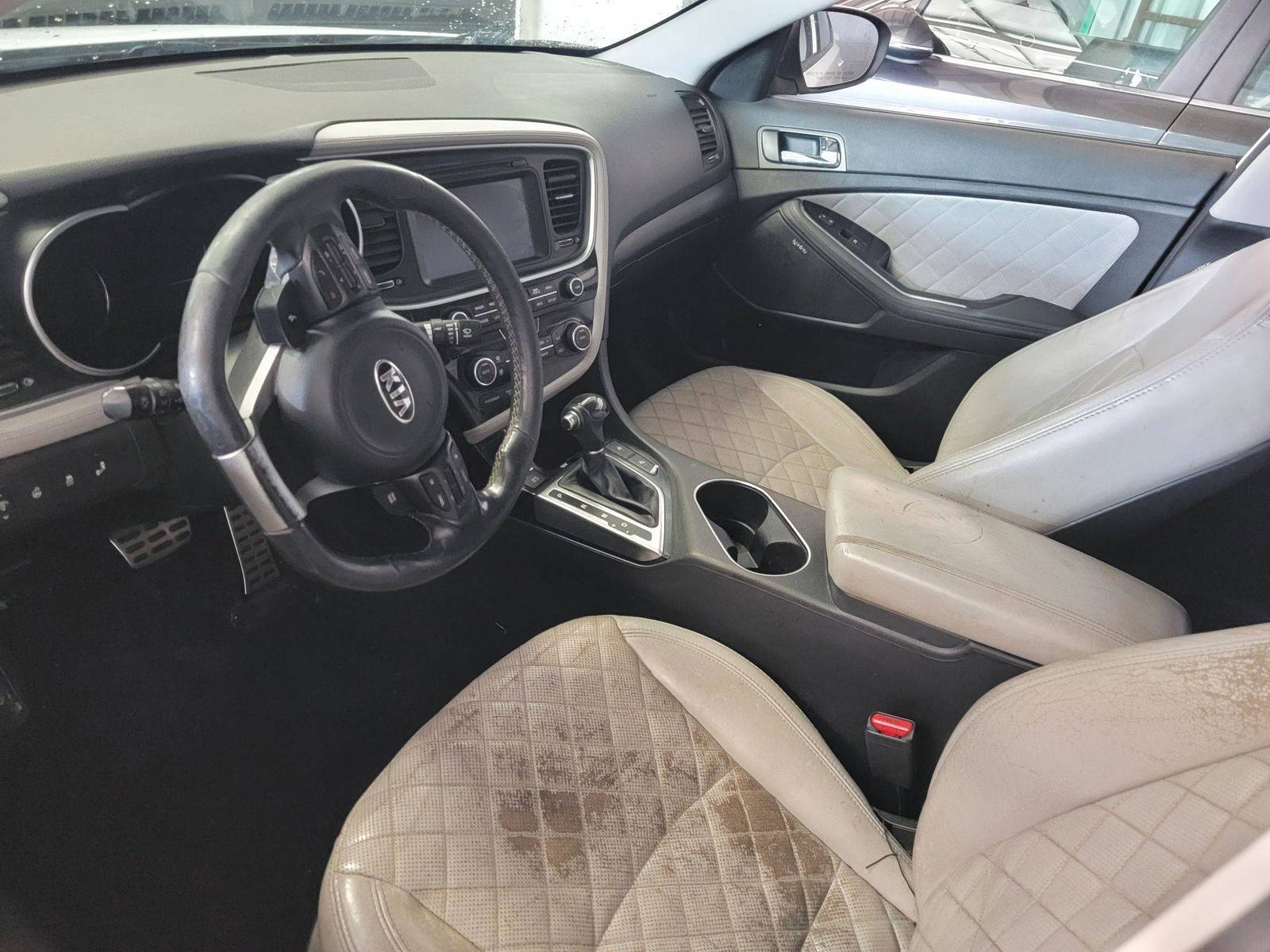 2015 KIA OPTIMA — 220702 Miles — Lot 14854 — Main - Marhaba Auctions Used Cars - Image 8
