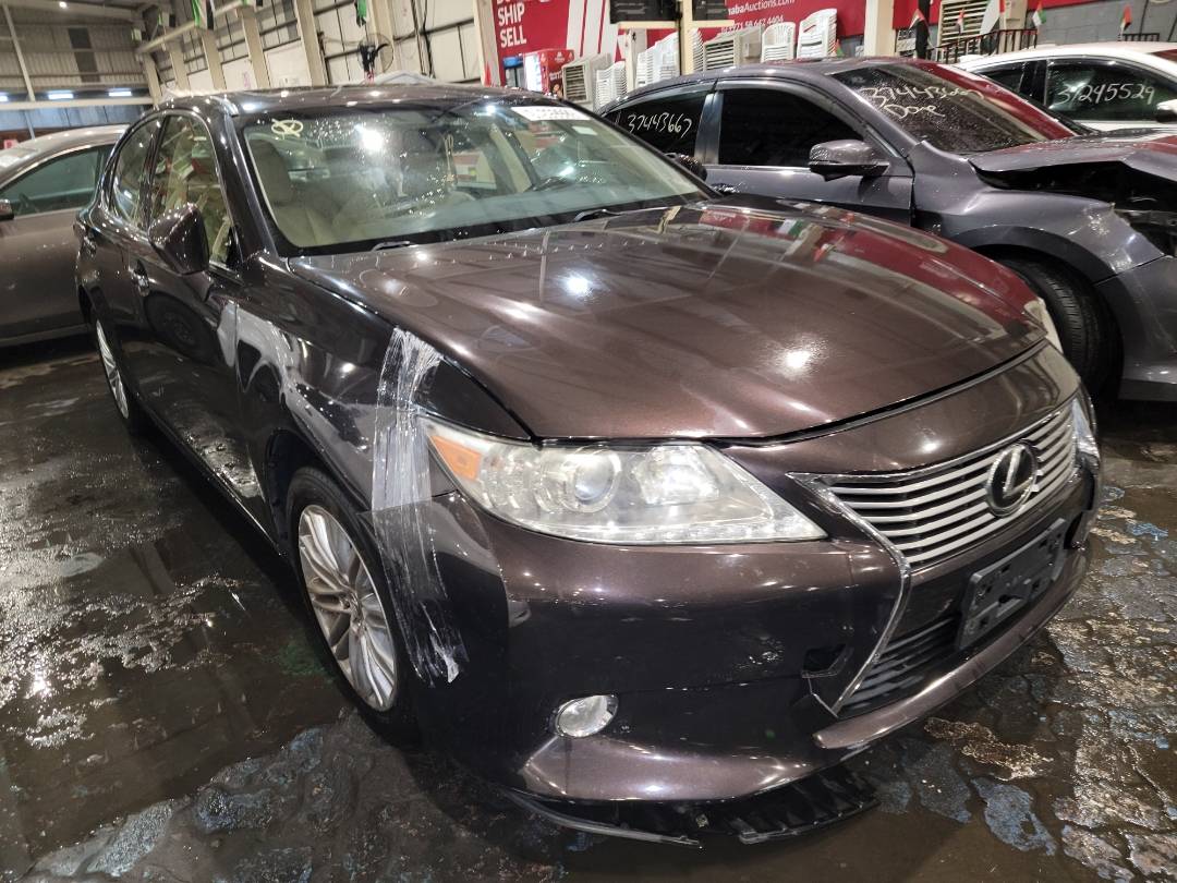 2013 LEXUS ES 350 — 147880 Miles — Lot 68665313 - Marhaba Auctions Used Cars - Image 4