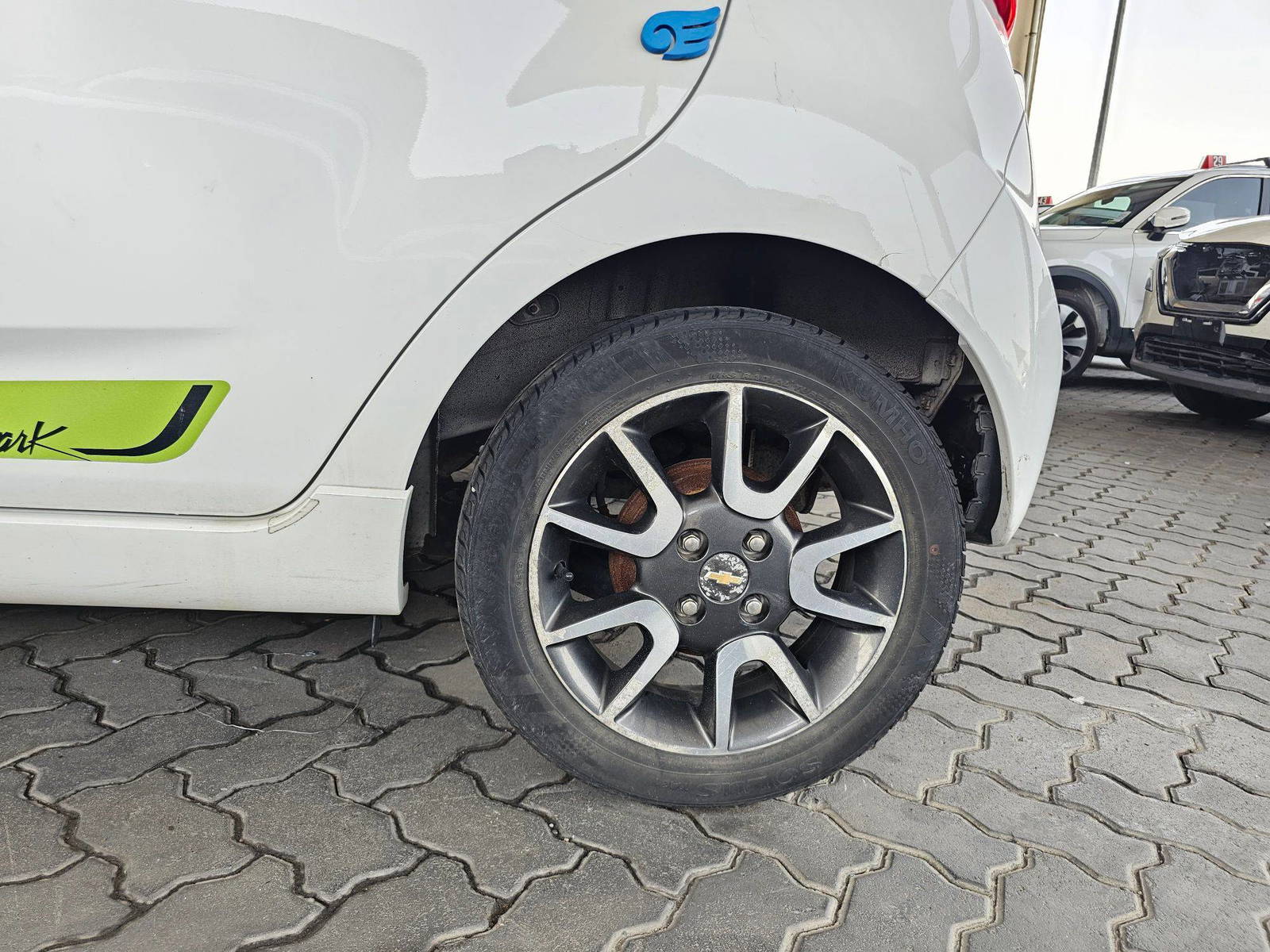 2014 CHEVROLET SPARK — 108695 KM — Lot 596000 — Souq - Marhaba Auctions Used Cars - Image 9