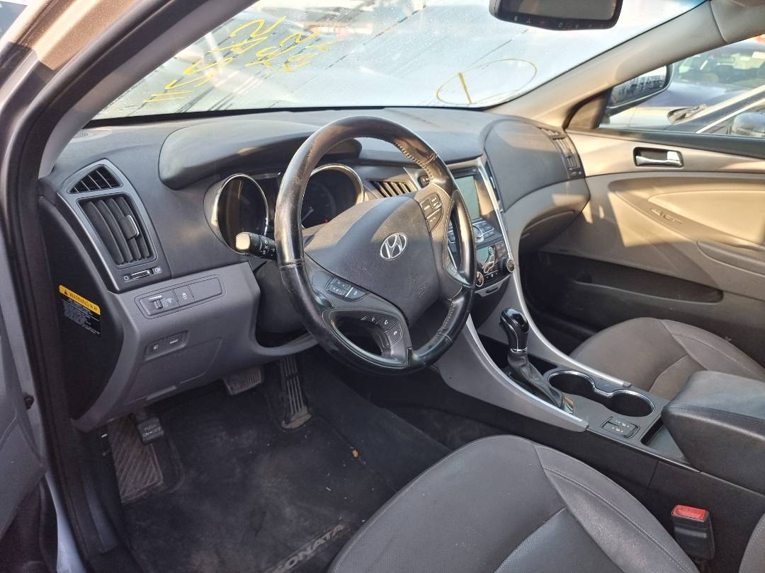 2014 HYUNDAI SONATA — 148618 Miles — Lot 112275 — Ind. 12 - Marhaba Auctions Used Cars - Image 6