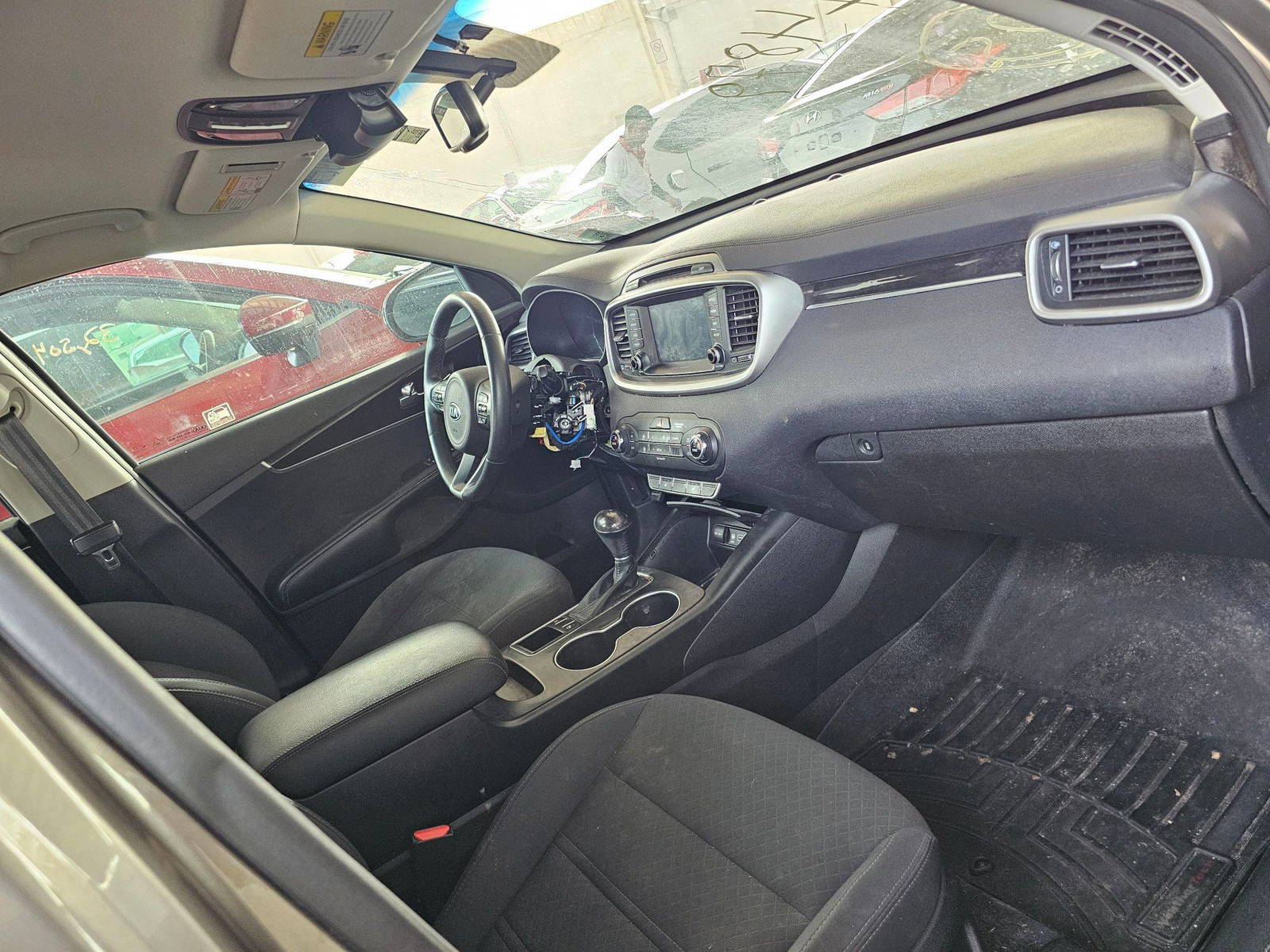 KIA SORENTO 2018 - Marhaba Auction Used Cars - Image 7