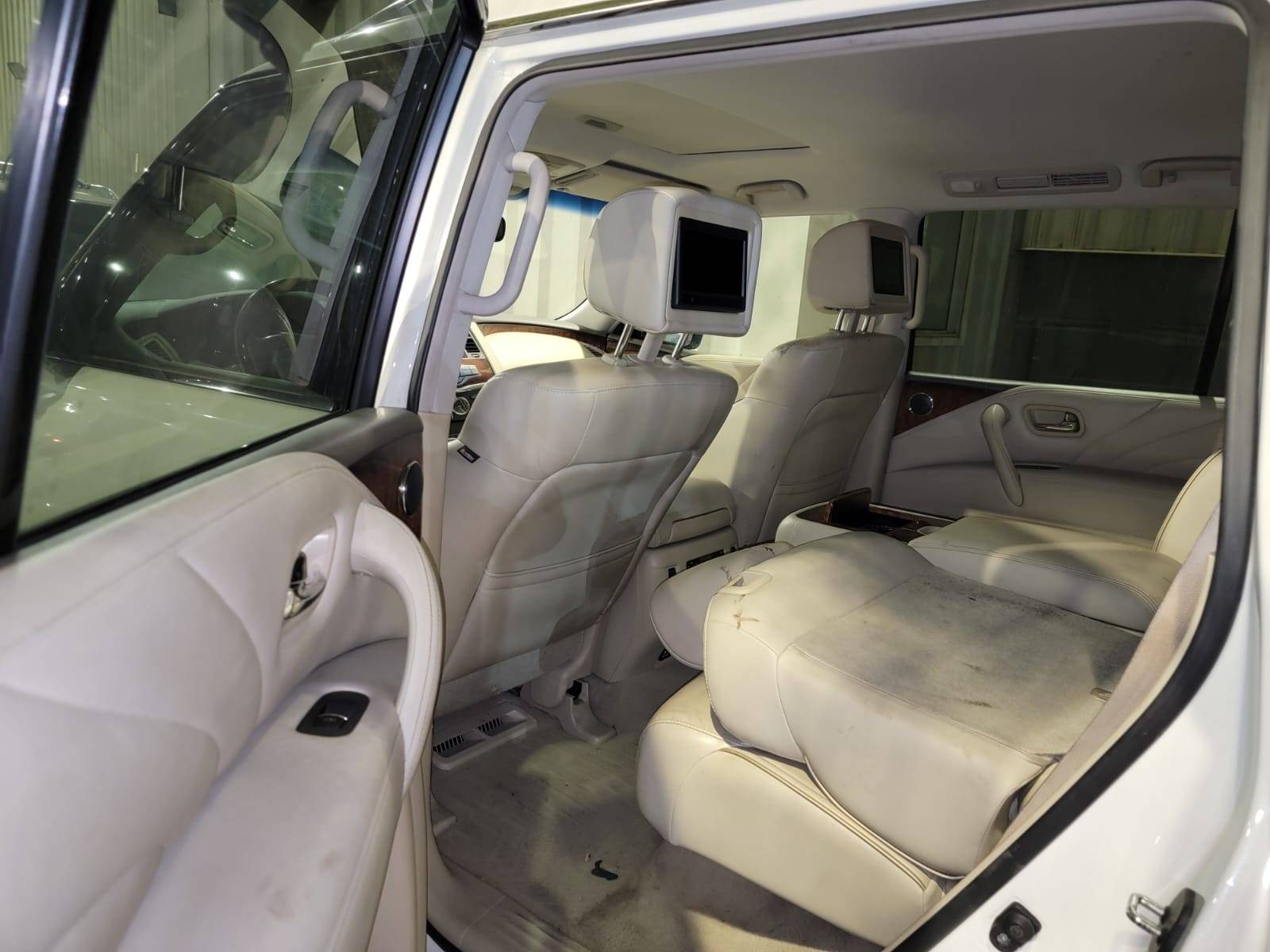 2016 INFINITI QX80 — 83819 Miles — Lot 67850175 — Main - Marhaba Auctions Used Cars - Image 7