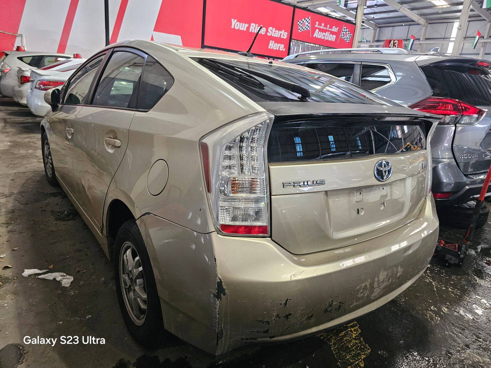 2011 TOYOTA PRIUS — 209572 Miles — Lot B0251655 — Main - Marhaba Auctions Used Cars - Image 6
