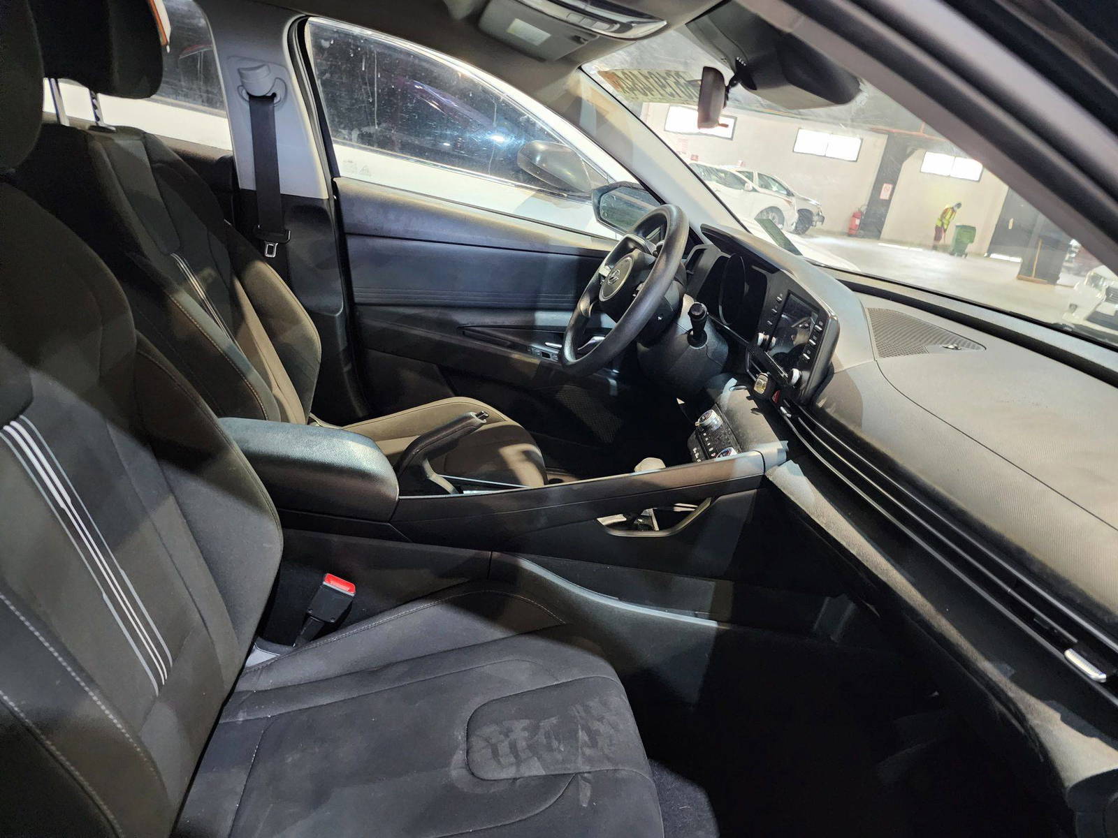 2022 HYUNDAI ELANTRA — 40290 Miles — Lot 273495 — Al Quoz - Marhaba Auctions Used Cars - Image 9