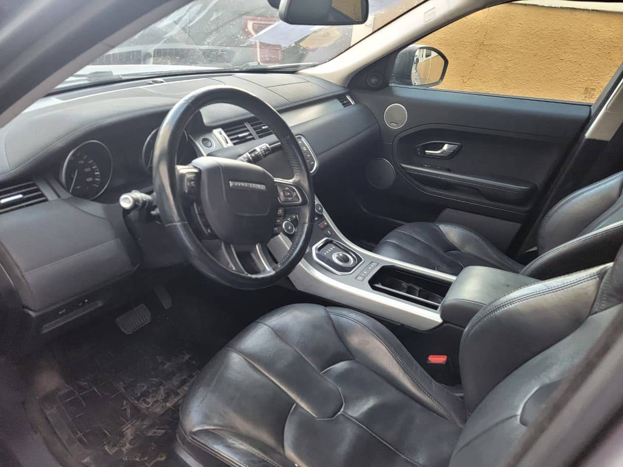 2014 LAND ROVER RANGE ROVER EVOQUE — 84183 Miles — Lot 880805 — Ind. 12 - Marhaba Auctions Used Cars - Image 7
